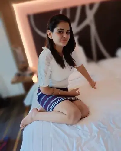 Escort Service In Renapur